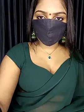 LeilaYildiz – webcam model profile photo Image 19