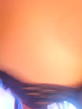 MiraKova – webcam model profile photo Image 5