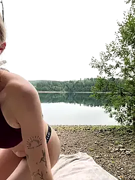 YourMommyBlair – webcam model profile photo Image 2