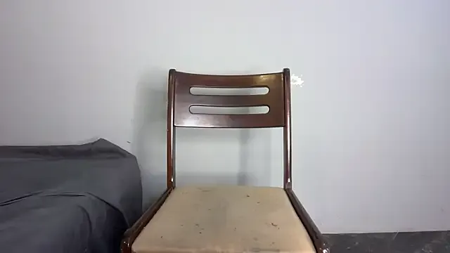 NickiLike – webcam model profile photo Image 3