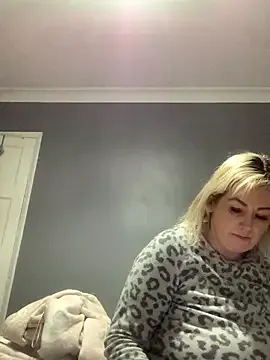 GoldenSquirter Image 5