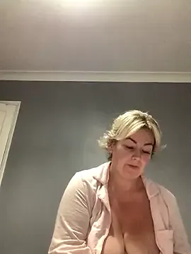 GoldenSquirter Image 9