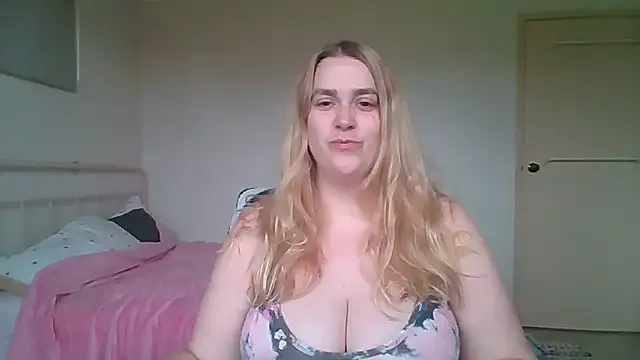 GracieCarter – webcam model profile photo Image 16