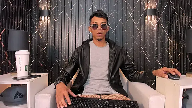 ElaRossie – webcam model profile photo Image 10