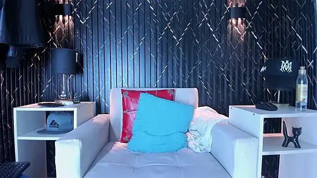 ElaRossie – webcam model profile photo Image 15