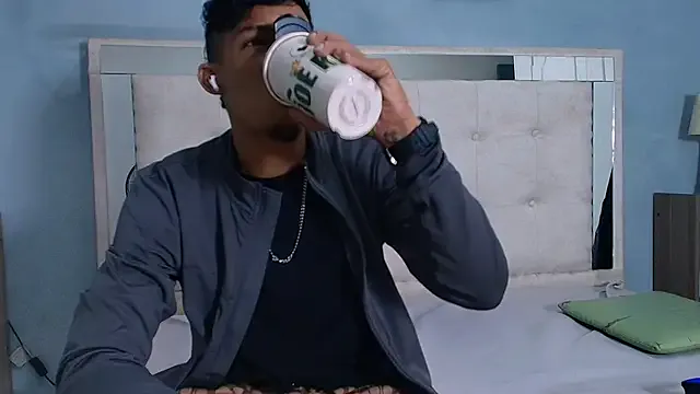 ElaRossie – webcam model profile photo Image 16