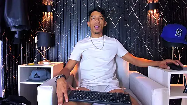 ElaRossie – webcam model profile photo Image 17