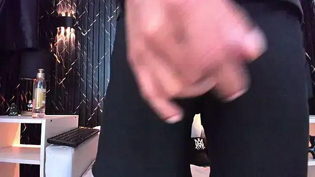 ElaRossie – webcam model profile photo Image 7