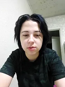 LilyReyes – webcam model profile photo Image 5