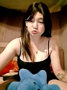 Kenzie – webcam model profile photo Image 5