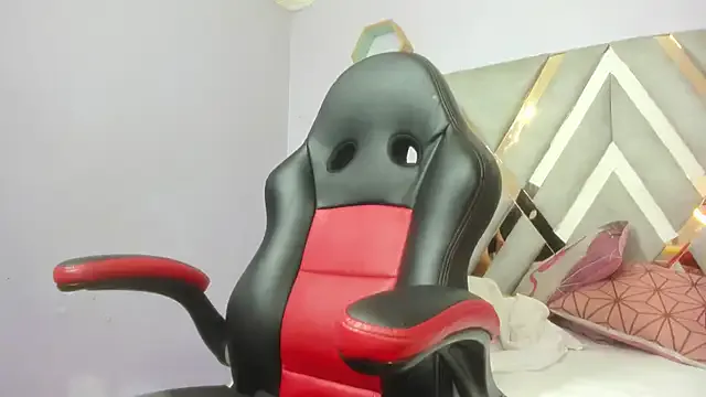 Lera2025 – webcam model profile photo Image 8