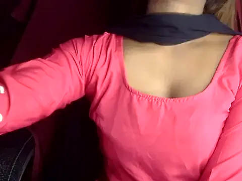 AdaSweet – webcam model profile photo Image 15