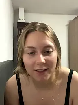 MelisSandy – webcam model profile photo Image 6