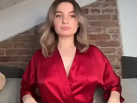 IvyHarpers – webcam model profile photo Image 3