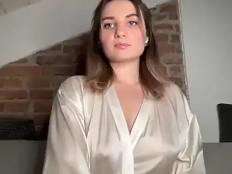 IvyHarpers – webcam model profile photo Image 4