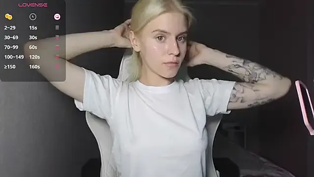 MiaPersy – webcam model profile photo Image 2