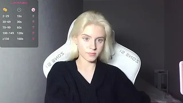 MiaPersy – webcam model profile photo Image 4