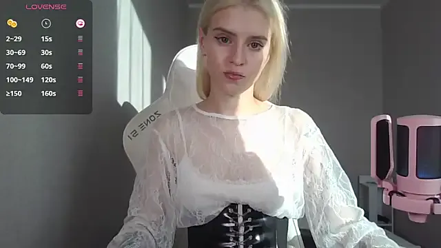 MiaPersy – webcam model profile photo Image 5