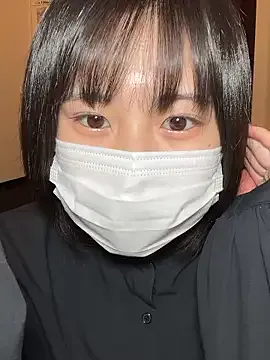 EmiBrow – webcam model profile photo Image 4