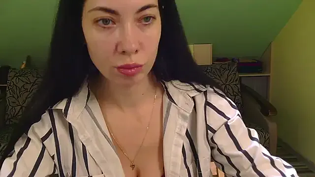 HolyyNun Image 3