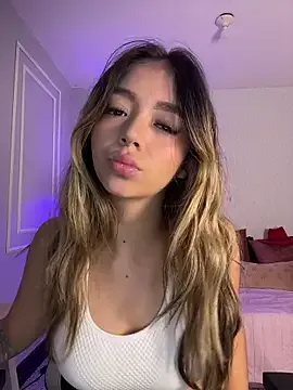 Lucky-baby – webcam model profile photo Image 14