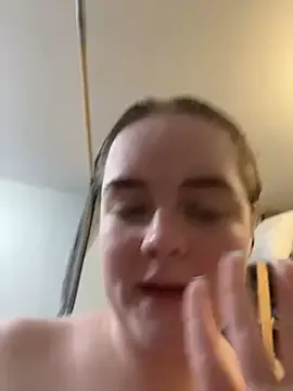 GracieCarter – webcam model profile photo Image 2