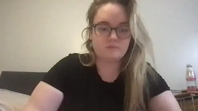 GracieCarter – webcam model profile photo Image 5