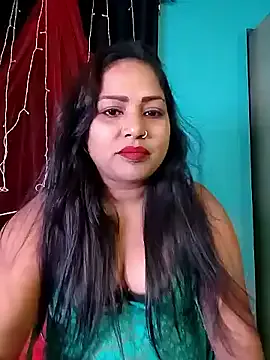 hornypriya696 – webcam model profile photo