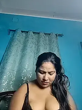 Anuskatz-v2 – webcam model profile photo Image 9