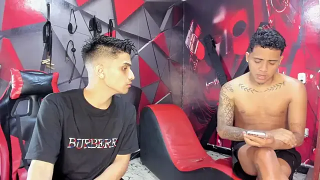 MiraKova – webcam model profile photo Image 4