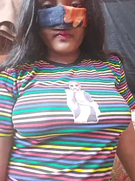 kiraa-0051 – webcam model profile photo Image 4