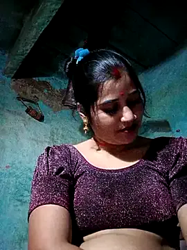 SarithaBroun – webcam model profile photo Image 8