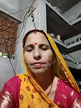 ElaRossie – webcam model profile photo Image 9