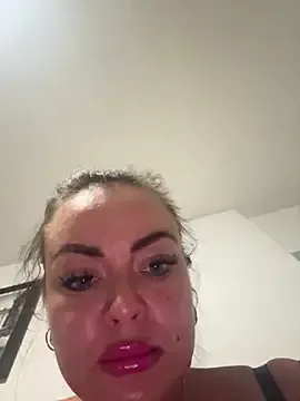 HotLivv69 Image 4