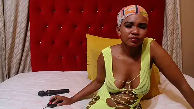 AngelBlushXXX – webcam model profile photo Image 13