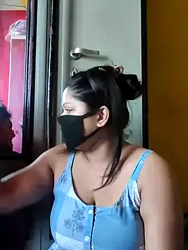 KaiaLoren – webcam model profile photo Image 14