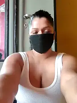 KaiaLoren – webcam model profile photo Image 7