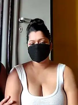 KaiaLoren – webcam model profile photo Image 9