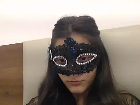 EmmSee – webcam model profile photo Image 9