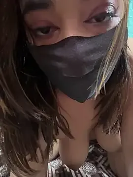 MaraEverly – webcam model profile photo Image 4