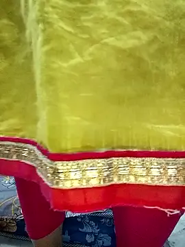 BellaDiNatale – webcam model profile photo Image 12