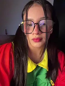 BellaDiNatale – webcam model profile photo Image 15