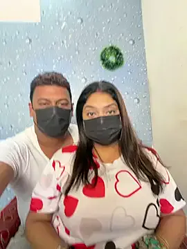 AishaHart – webcam model profile photo Image 12