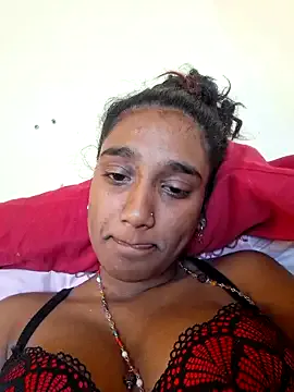 LuluWilde – webcam model profile photo Image 15