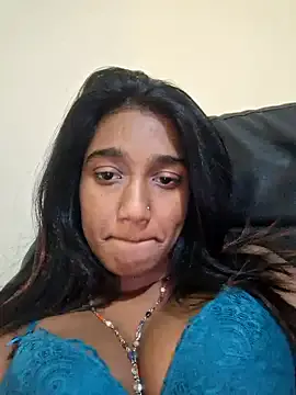 LuluWilde – webcam model profile photo Image 17