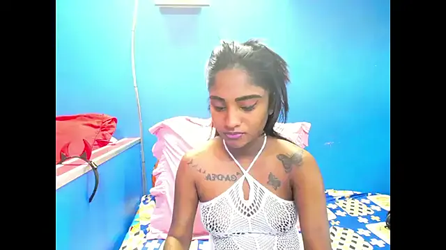 foxy_vivi – webcam model profile photo Image 9