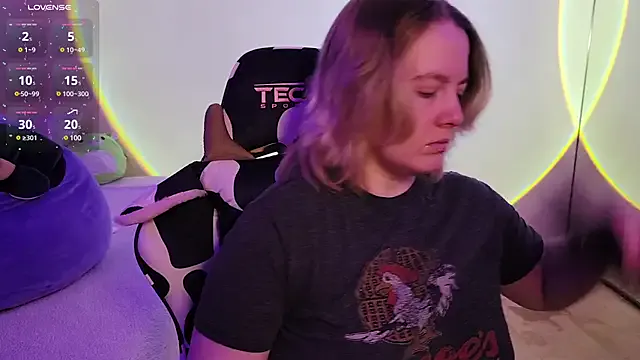 LovelyLydia – webcam model profile photo Image 10