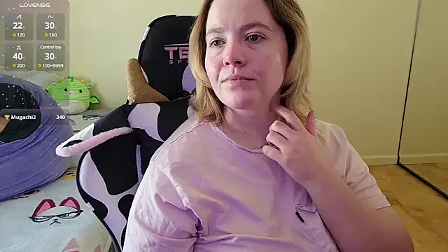 LovelyLydia – webcam model profile photo Image 12