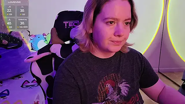 LovelyLydia – webcam model profile photo Image 4