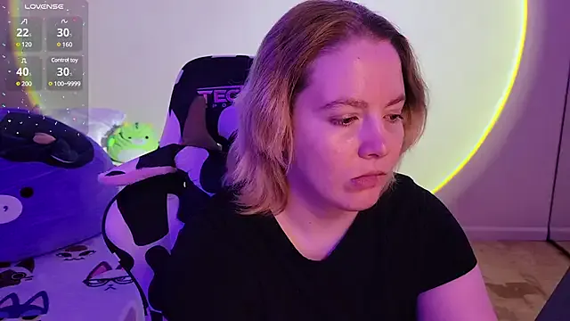 LovelyLydia – webcam model profile photo Image 6